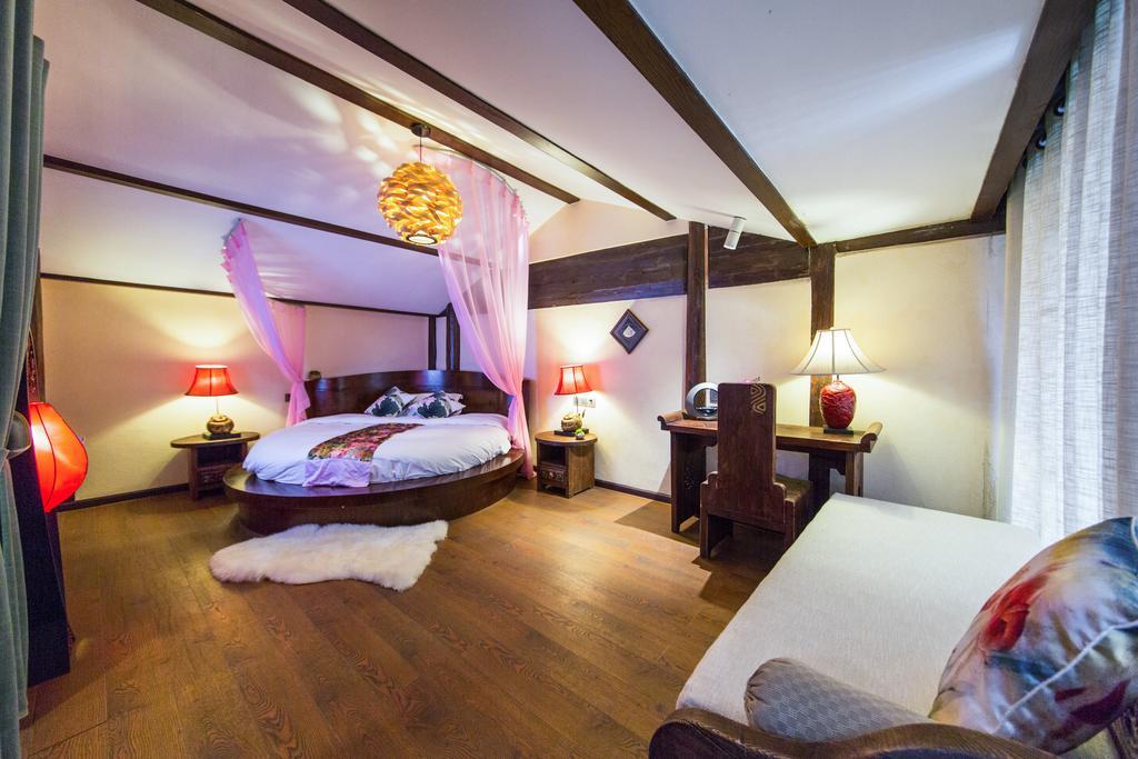 Lijiang Yuntian Palace Hotel מראה חיצוני תמונה