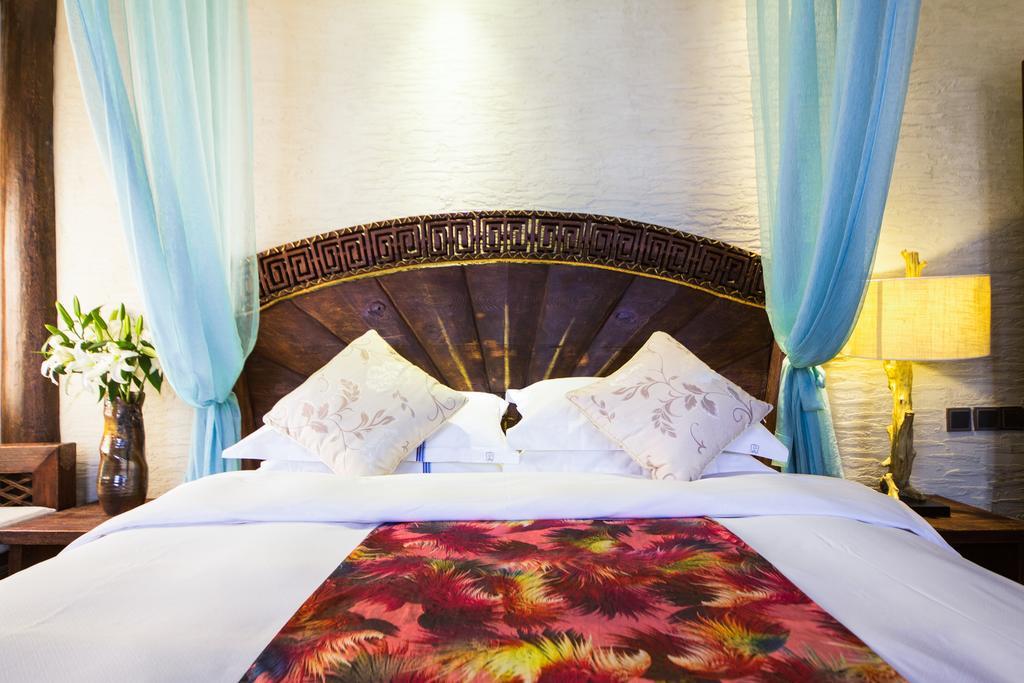 Lijiang Yuntian Palace Hotel חדר תמונה