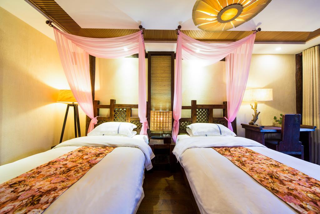 Lijiang Yuntian Palace Hotel חדר תמונה